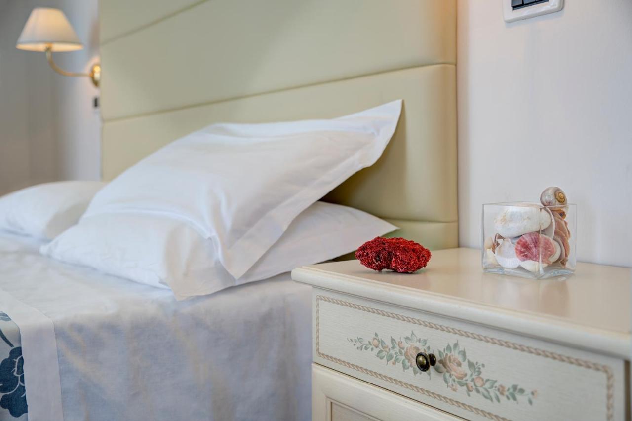 Hotel Carlton Beach リミニ エクステリア 写真