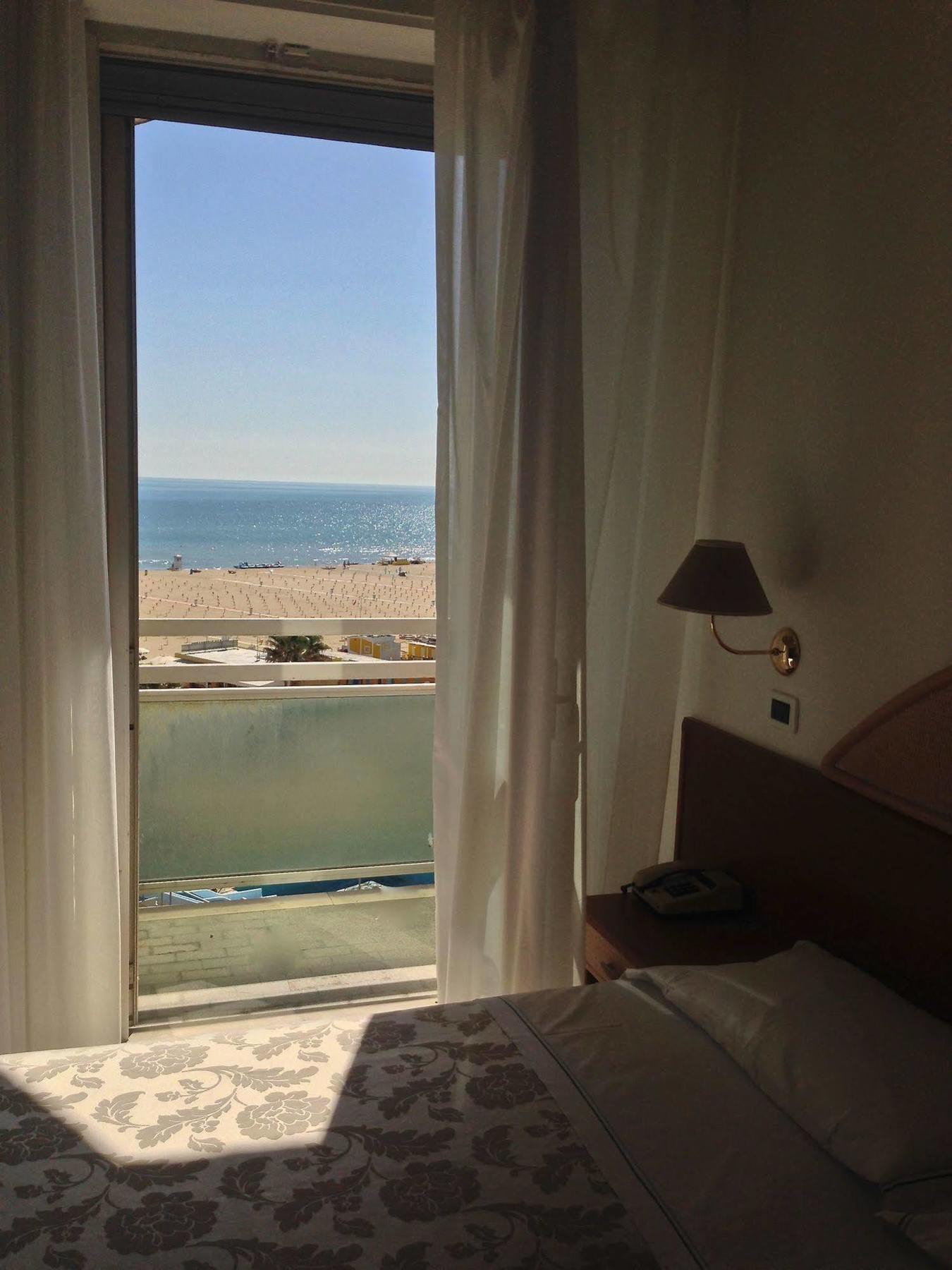 Hotel Carlton Beach リミニ エクステリア 写真